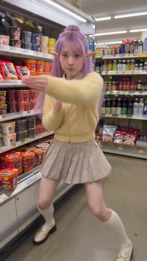 CatSumie in a Japanese convenience store